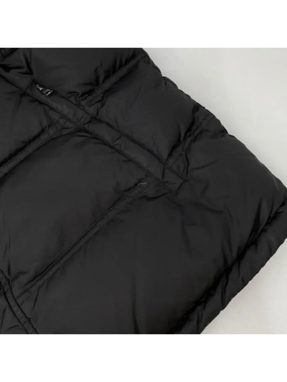 Gucci Black Nylon Down Vest 46